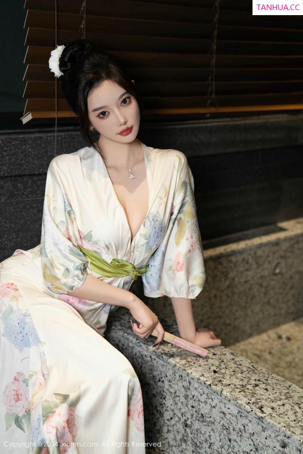 杨晨晨 sugar小甜心CC [XiuRen]高清写真图 2024.11.19 No.9470 杨晨晨Yome 丝袜美腿第28张图片